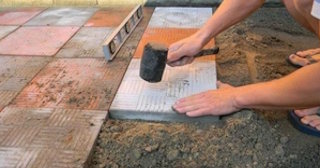 Укладка тротуарной плитки на основание в Донском в октябре