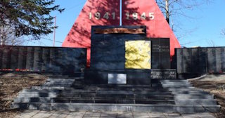 Профессиональное благоустройство памятников в Донском в октябре